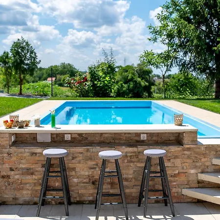 Villa Four Seasons Casa Novi Sad Ledinci