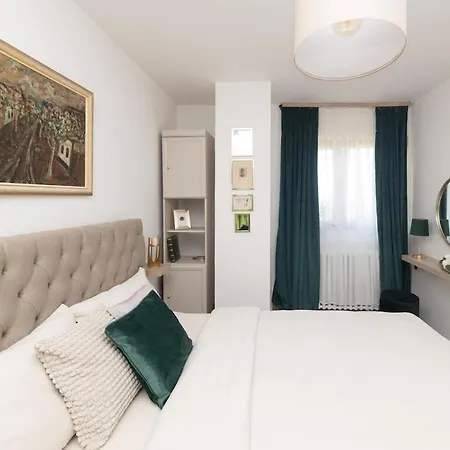 Four Seasons Casa Novi Sad 빌라