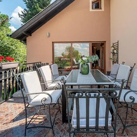 Four Seasons Casa Novi Sad 빌라