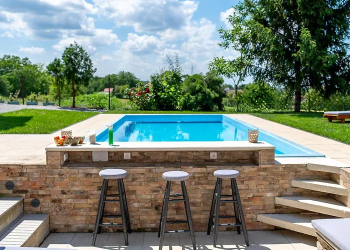 Villa Four Seasons Casa Novi Sad Ledince