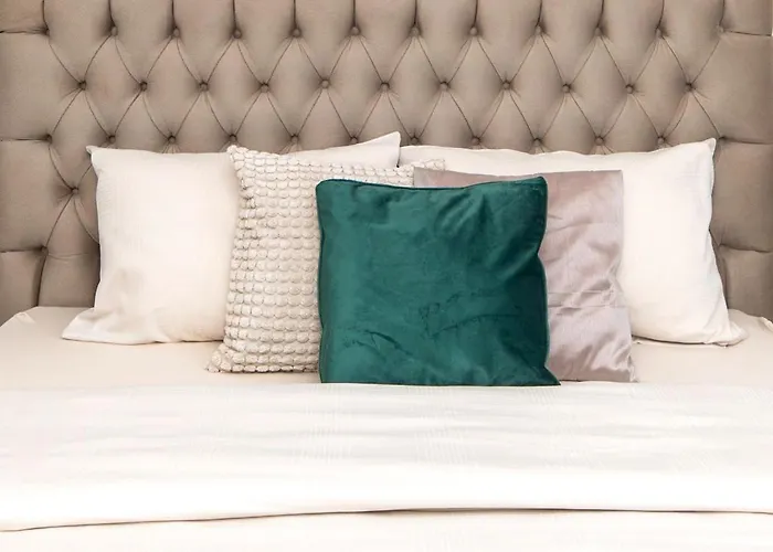 Villa Four Seasons Casa Novi Sad *