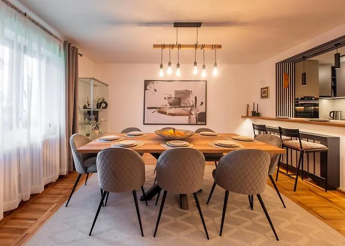 Villa Four Seasons Casa Novi Sad